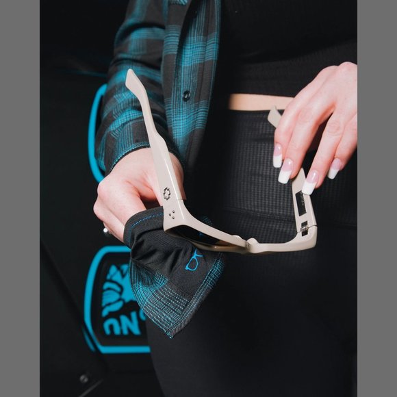 DIXXON FLANNEL - TRIXIE Flannel Shirt - Women's XL - Picture 12 of 14